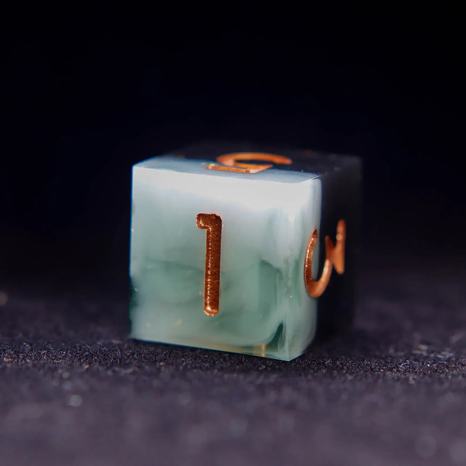 URDICE green jade style resin D6 dice, smooth rolling RPG dice suitable for DND gameplay