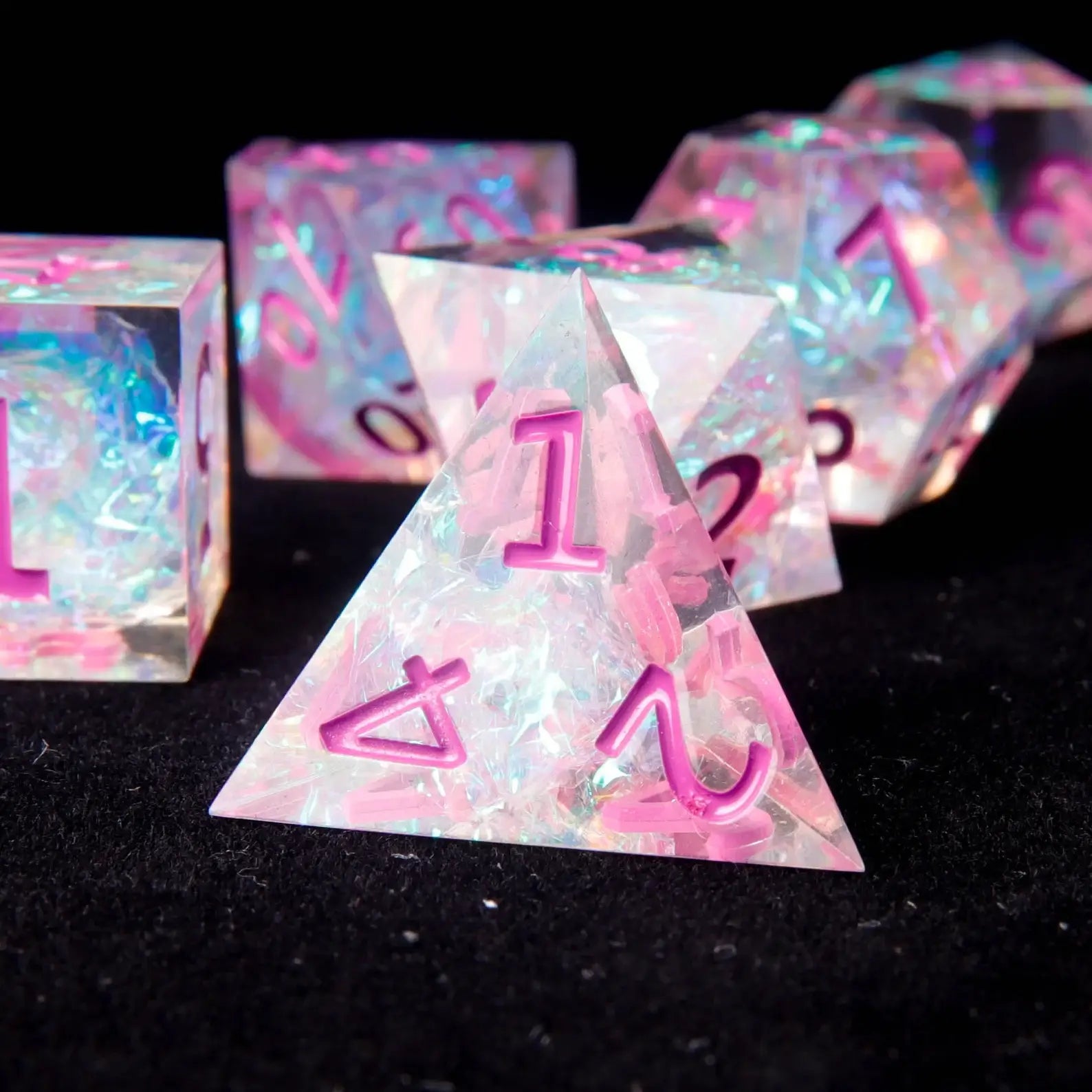 URdice pink and purple resin D4 dice, sharp and eye-catching RPG dice ideal for girls